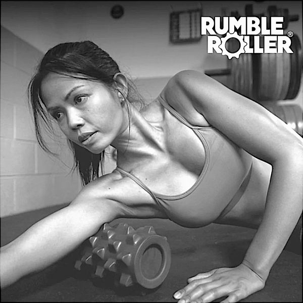 Ролик масажний RumbleRoller XFirm Fullsize, 79x14 см (чорний), RR-317-BK RR-317-BK фото